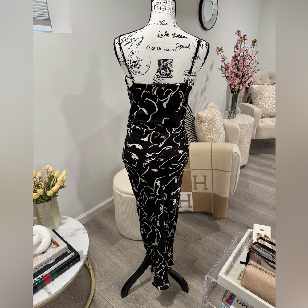 En Saison Black and White Abstract Maxi Dress - Picture 4 of 9